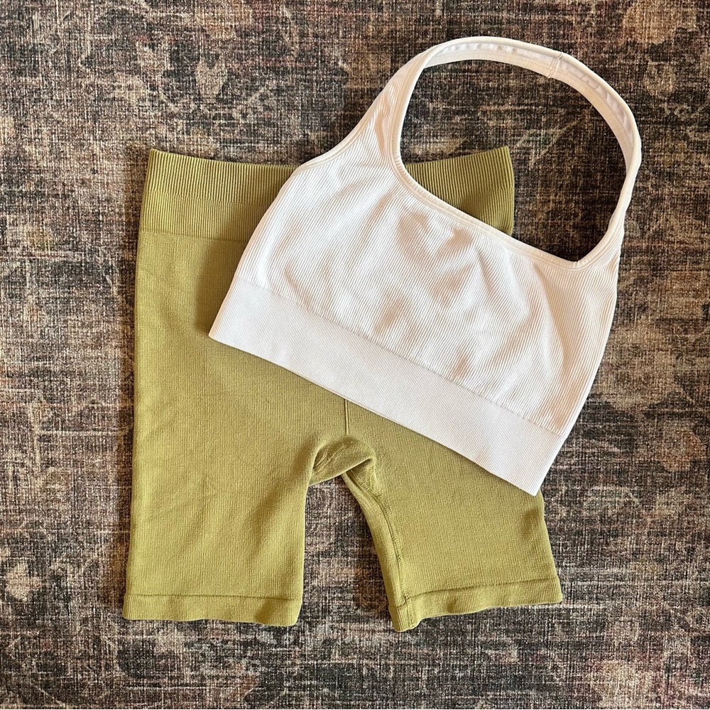 Fabletics Workout Set | Women’s M | Green Biker Shorts & Pink Halter Top